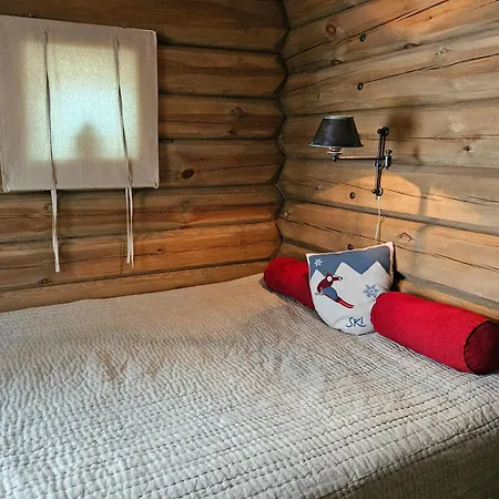 Timber With Mountain Views In Synnfjellet *
